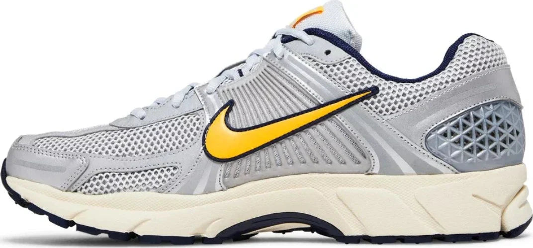 Nike Air Zoom Vomero 5 Shoes Nike