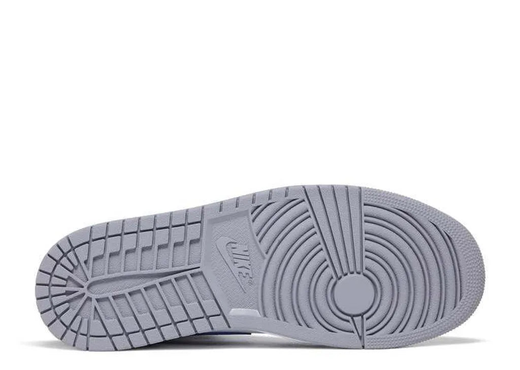 Nike Air Jordan 1 Retro High OG First in Flight Women's Shoes Nike