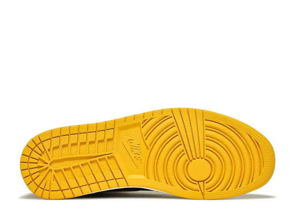 Nike Air Jordan 1 Retro High OG First in Flight Women's Shoes Nike